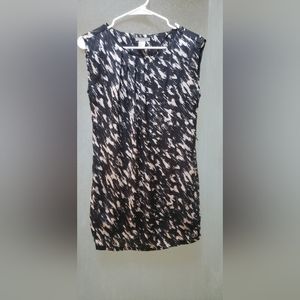 Beautiful H&M dress, size 2 US, Zebra color